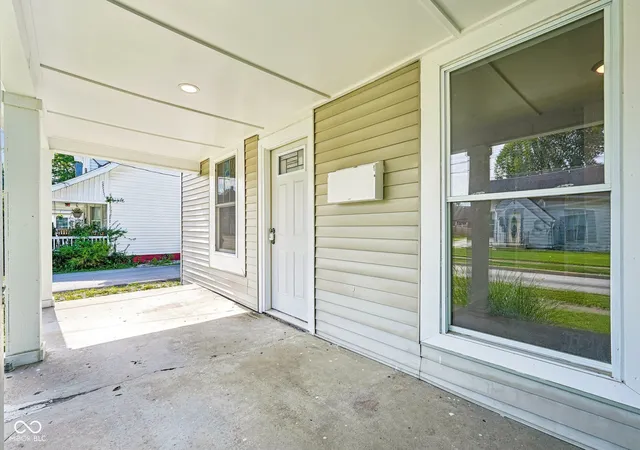 Photo 1 of Single family home for sale at 260 W Wiley St, Greenwood, IN 46142 | MLS# 22112475 | Listing updated on 2026-09-10