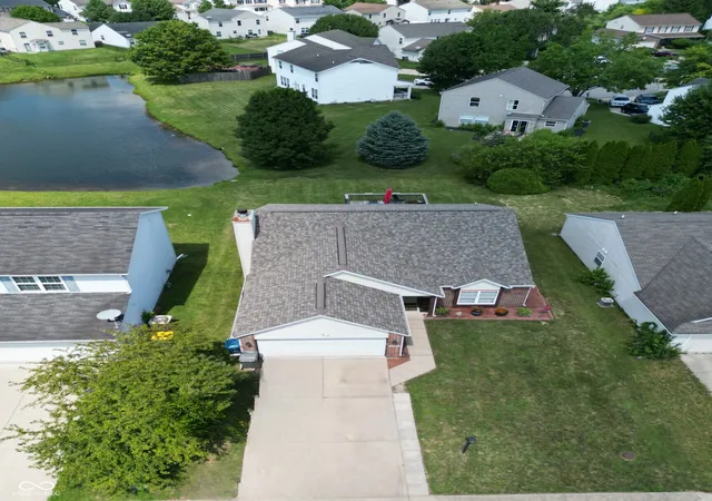Photo 4 of Single family home for sale at 6641 Crestwell Ln, Indianapolis, IN 46268 | MLS# 22112647 | Listing updated on 2026-10-05