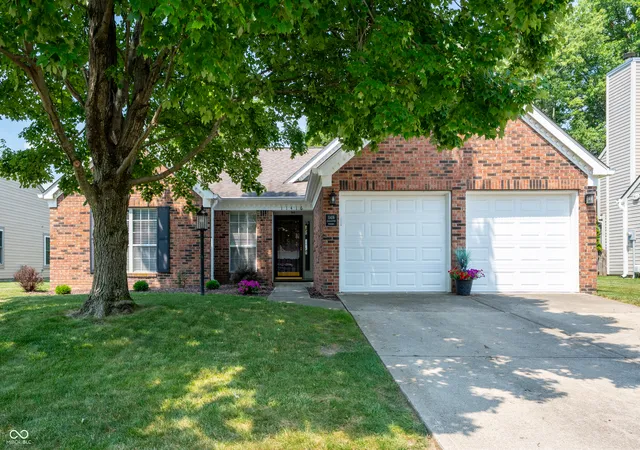 Photo 1 of Single family home for sale at 11416 Charleston Pkwy, Fishers, IN 46038 | MLS# 22112703 | Listing updated on 2026-09-10