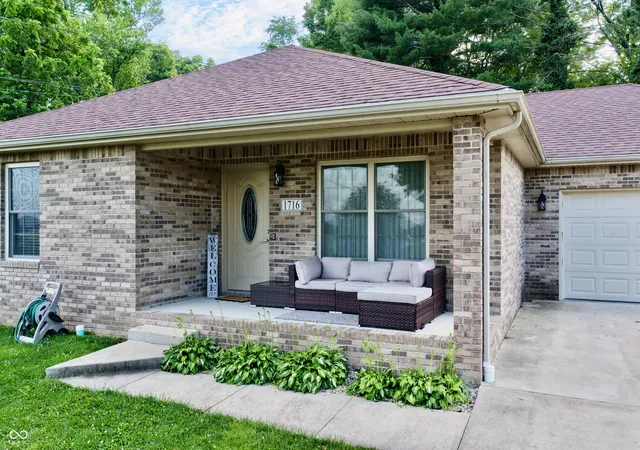 Photo 2 of Single family home for sale at 1716 N Old Orchard, Seymour, IN 47274 | MLS# 22112975 | Listing updated on 2026-09-14