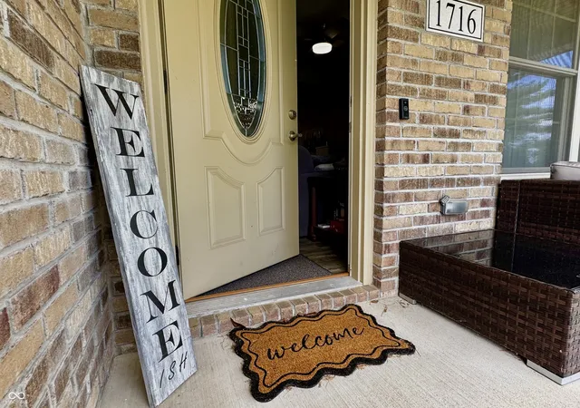 Photo 3 of Single family home for sale at 1716 N Old Orchard, Seymour, IN 47274 | MLS# 22112975 | Listing updated on 2026-09-14