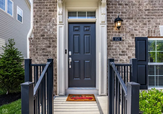 Photo 2 of Townhouse for sale at 3521 Brampton Ln, Westfield, IN 46074 | MLS# 22113002 | Listing updated on 2026-09-10