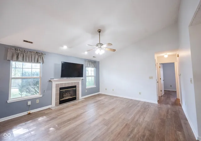 Photo 4 of Sale Pending at 12853 Longleaf Ln, Fishers, IN 46038 | MLS# 22113211 | Listing updated on 2026-09-21