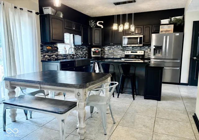 Photo 3 of Single family home for sale at 6350 Brooks Bnd Blvd, Indianapolis, IN 46237 | MLS# 22113225 | Listing updated on 2026-09-11