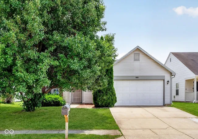 Photo 1 of Sale Pending at 10747 Mistflower Way, Indianapolis, IN 46235 | MLS# 22113243 | Listing updated on 2026-09-24