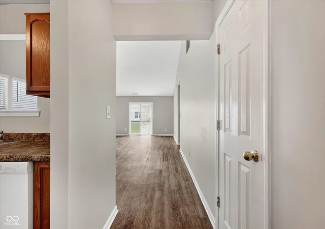 Photo 4 of Sale Pending at 10747 Mistflower Way, Indianapolis, IN 46235 | MLS# 22113243 | Listing updated on 2026-09-24