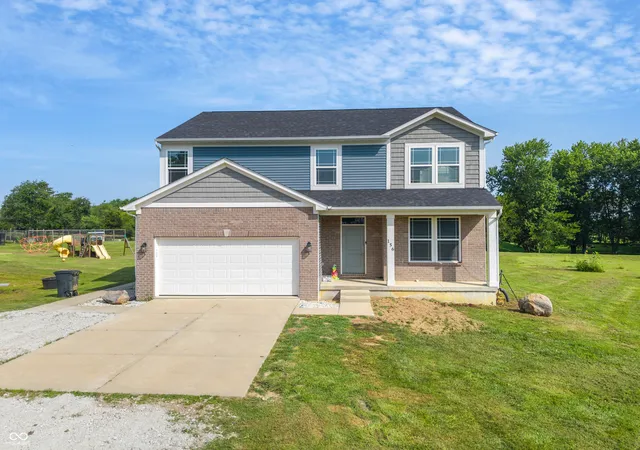 Photo 3 of Single family home for sale at 156 S County Rd 525 W, Danville, IN 46122 | MLS# 22113251 | Listing updated on 2026-09-14