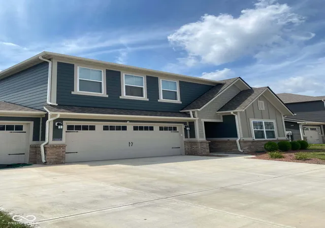 Photo 3 of Single family home for sale at 1384 Turnbridge Wells, Avon, IN 46123 | MLS# 22113264 | Listing updated on 2026-09-15
