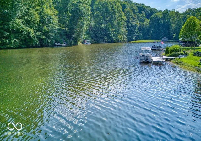 Photo 2 of Single family home for sale at 621 W Hemphill Dr, Nineveh, IN 46164 | MLS# 22113286 | Listing updated on 2026-09-15