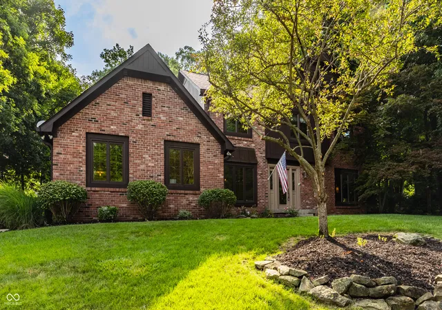 Photo 3 of Sale Pending at 8407 Galley Ct, Indianapolis, IN 46236 | MLS# 22113362 | Listing updated on 2026-10-03