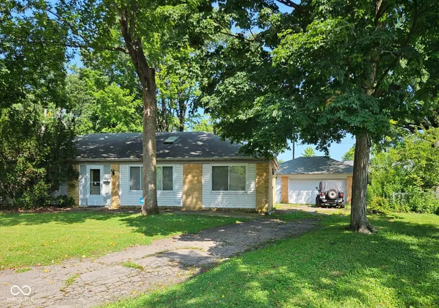 Photo 1 of Single family home for sale at 10330 Rockford Ct, Indianapolis, IN 46229 | MLS# 22113379 | Listing updated on 2026-09-25