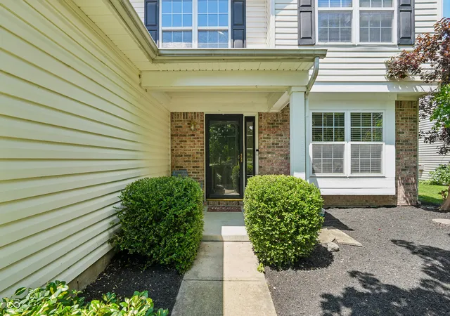 Photo 4 of Single family home for sale at 5868 E 126th Street, Carmel, IN 46033 | MLS# 22113385 | Listing updated on 2026-09-10
