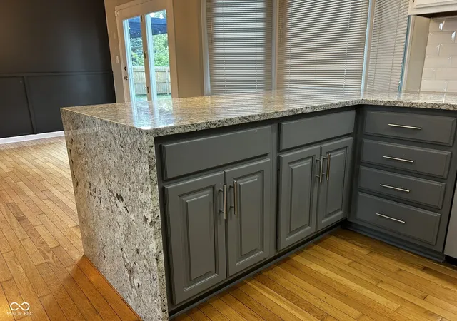 Photo 4 of Single family home for sale at 3396 Paddington Dr, Columbus, IN 47203 | MLS# 22113642 | Listing updated on 2026-09-10