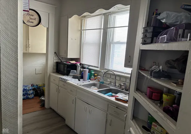 Photo 4 of Single family home for sale at 40 S Chester Ave, Indianapolis, IN 46201 | MLS# 22113736 | Listing updated on 2026-10-19
