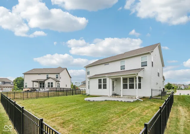 Photo 2 of Single family home for sale at 2170 Hengist Dr, Westfield, IN 46074 | MLS# 22113806 | Listing updated on 2026-09-25