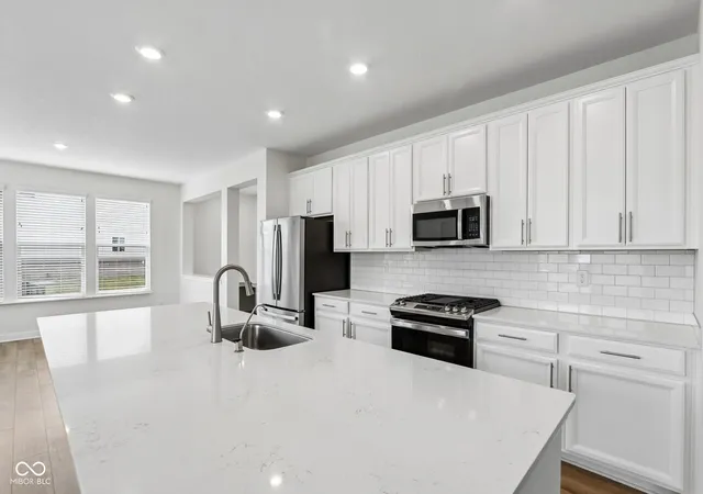 Photo 4 of Single family home for sale at 2170 Hengist Dr, Westfield, IN 46074 | MLS# 22113806 | Listing updated on 2026-09-25