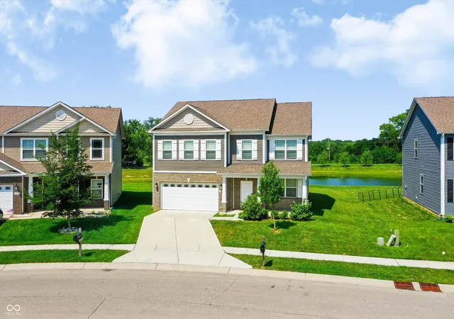 Photo 2 of Single family home for sale at 2738 Pointe Clb Rd, Indianapolis, IN 46229 | MLS# 22113906 | Listing updated on 2026-09-25
