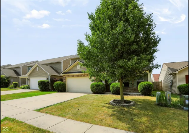 Photo 3 of Single family home for sale at 2979 W Sampler Ln, Monrovia, IN 46157 | MLS# 22113921 | Listing updated on 2026-09-22