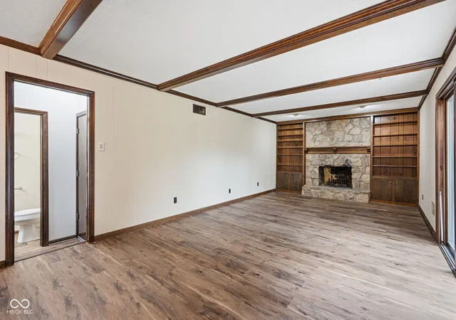 Photo 3 of Single family home for sale at 206 Westminster Dr, Noblesville, IN 46060 | MLS# 22113996 | Listing updated on 2026-09-24