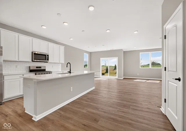 Photo 3 of Single family home for sale at 903 Sugarland Way, Greenwood, IN 46143 | MLS# 22114010 | Listing updated on 2026-09-29