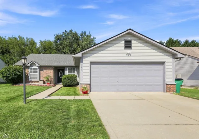 Photo 1 of Single family home for sale at 444 E Pine Ridge Dr, Westfield, IN 46074 | MLS# 22114073 | Listing updated on 2026-09-24