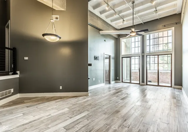 Photo 2 of Condo for sale at 611 N Park Ave #408, Indianapolis, IN 46204 | MLS# 22114187 | Listing updated on 2026-09-10