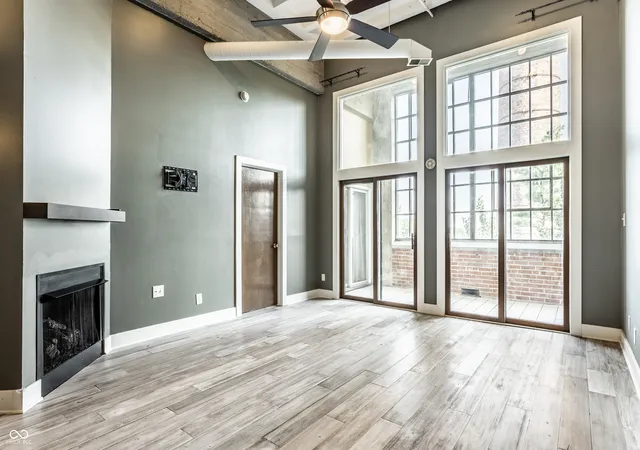 Photo 4 of Condo for sale at 611 N Park Ave #408, Indianapolis, IN 46204 | MLS# 22114187 | Listing updated on 2026-09-10