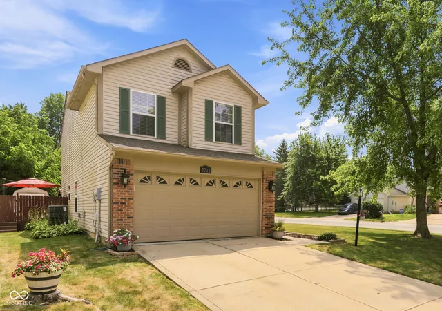 Photo 1 of Single family home for sale at 7713 Lake Vista Ln, Indianapolis, IN 46217 | MLS# 22114204 | Listing updated on 2026-09-22