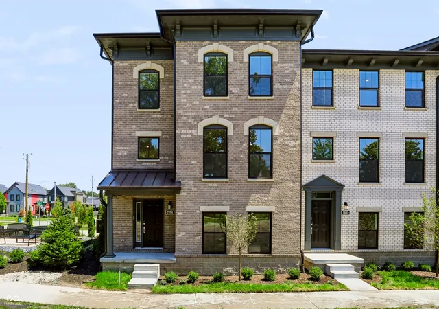 Townhouse for sale at 1984 Rosette Way, Indianapolis, IN 46202 | MLS# 22114212