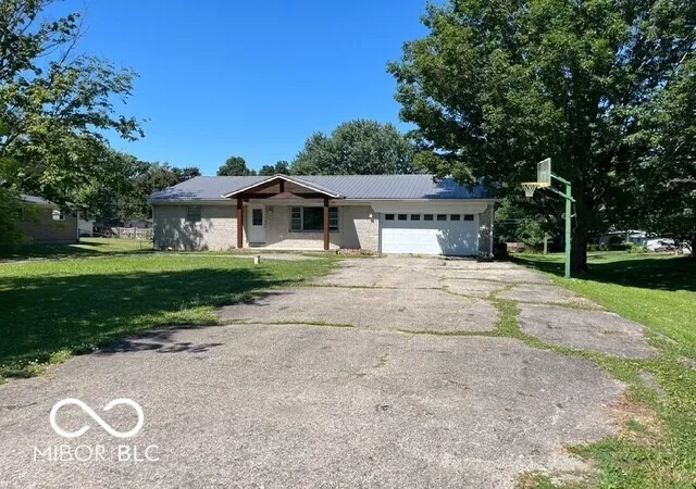 Photo 1 of Single family home for sale at 12609 Markay Dr, Fishers, IN 46038 | MLS# 22114453 | Listing updated on 2026-09-14