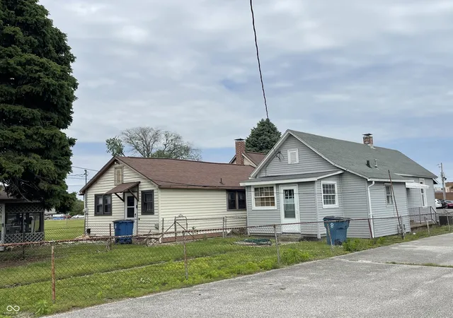 Photo 2 of Single family home for sale at 1610 N 4th Street, Terre Haute, IN 47804 | MLS# 22114516 | Listing updated on 2026-09-11
