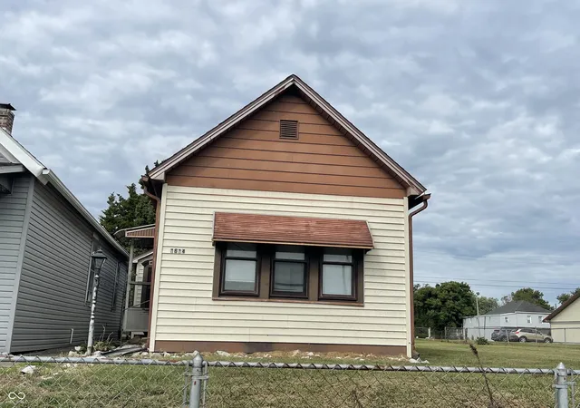 Photo 1 of Single family home for sale at 1614 N 4th Street, Terre Haute, IN 47804 | MLS# 22114546 | Listing updated on 2026-09-15
