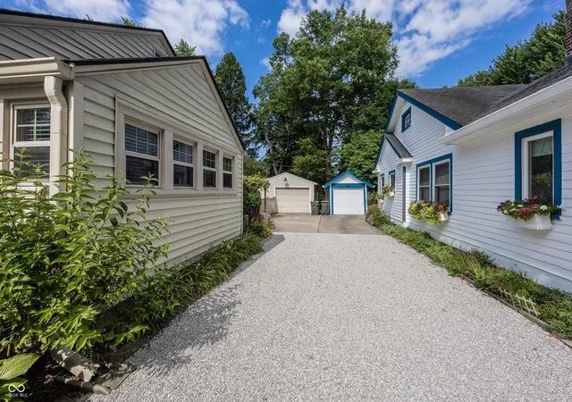 Photo 3 of Single family home for sale at 5828 Indianola Ave, Indianapolis, IN 46220 | MLS# 22114588 | Listing updated on 2026-10-03