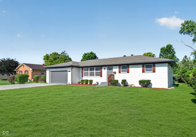 Photo 2 of Sale Pending at 5262 Mark Ln, Indianapolis, IN 46226 | MLS# 22114604 | Listing updated on 2026-09-18