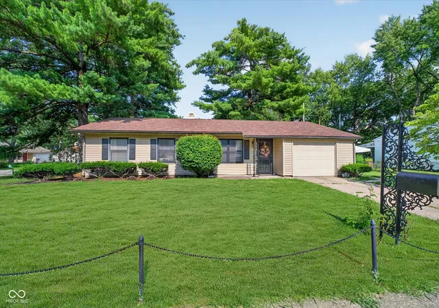 Photo 4 of Single family home for sale at 3675 Kline N Dr, Indianapolis, IN 46226 | MLS# 22114714 | Listing updated on 2026-10-26