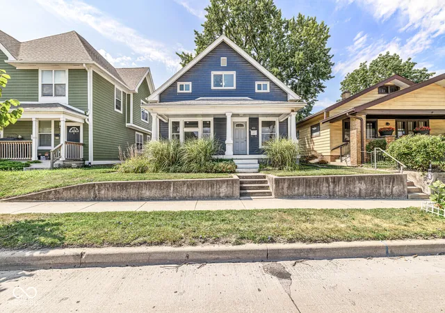Photo 3 of Single family home for sale at 931 E Raymond St, Indianapolis, IN 46203 | MLS# 22114980 | Listing updated on 2026-09-14