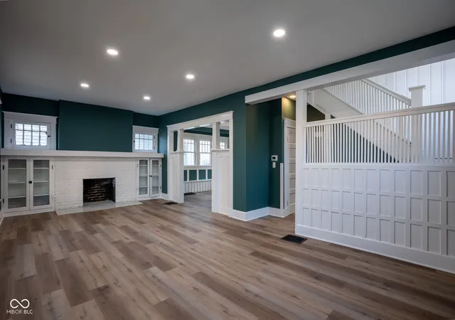 Photo 4 of Single family home for sale at 24 Hendricks Pl, Indianapolis, IN 46201 | MLS# 22115030 | Listing updated on 2026-09-14