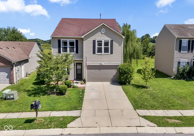 Photo 2 of Sale Pending at 11291 N Creekside, Monrovia, IN 46157 | MLS# 22115120 | Listing updated on 2026-10-05