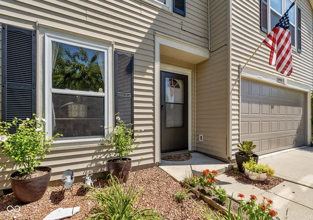Photo 4 of Sale Pending at 11291 N Creekside, Monrovia, IN 46157 | MLS# 22115120 | Listing updated on 2026-10-05