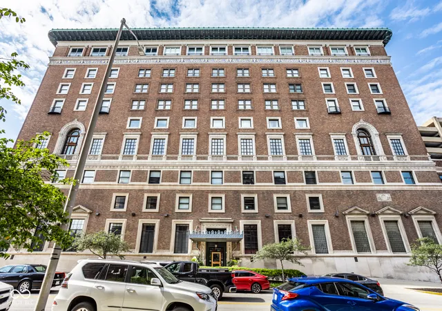 Photo 2 of Condo for sale at 350 N Meridian St #606, Indianapolis, IN 46204 | MLS# 22115140 | Listing updated on 2026-09-10