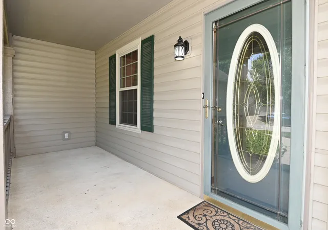 Photo 3 of Sale Pending at 2644 Sunningdale Ct, Indianapolis, IN 46234 | MLS# 22115181 | Listing updated on 2026-10-07