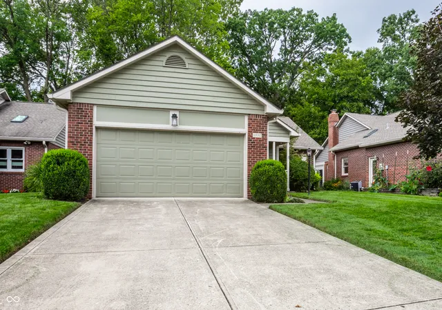 Photo 3 of Single family home for sale at 6952 Steinmeier Dr W, Indianapolis, IN 46220 | MLS# 22115197 | Listing updated on 2026-09-29