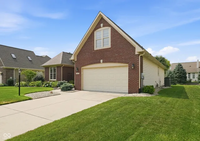 Photo 2 of Sale Pending at 11003 Treyburn Dr, Fishers, IN 46037 | MLS# 22115477 | Listing updated on 2026-09-22