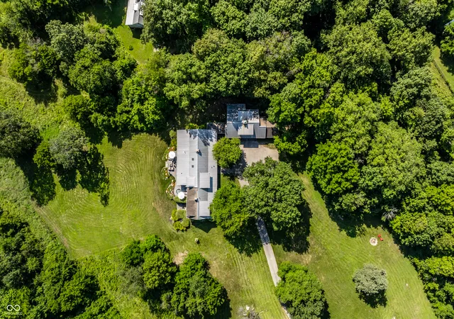 Photo 4 of Single family home for sale at 9102 W 82nd Street, Indianapolis, IN 46278 | MLS# 22115506 | Listing updated on 2026-10-02