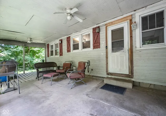 Photo 3 of Sale Pending at 21586 State Rd 37 N, Noblesville, IN 46060 | MLS# 22115534 | Listing updated on 2026-09-23