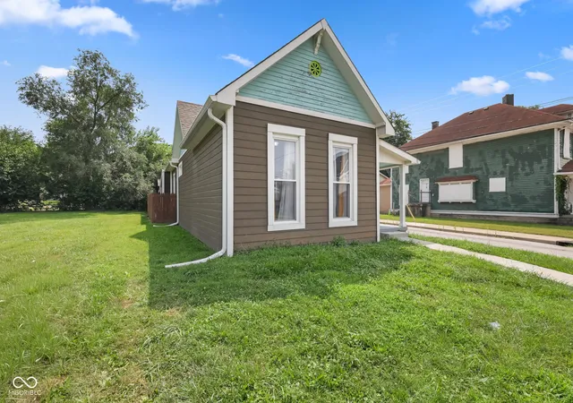 Photo 3 of Single family home for sale at 1361 Union St, Indianapolis, IN 46225 | MLS# 22115608 | Listing updated on 2026-09-10