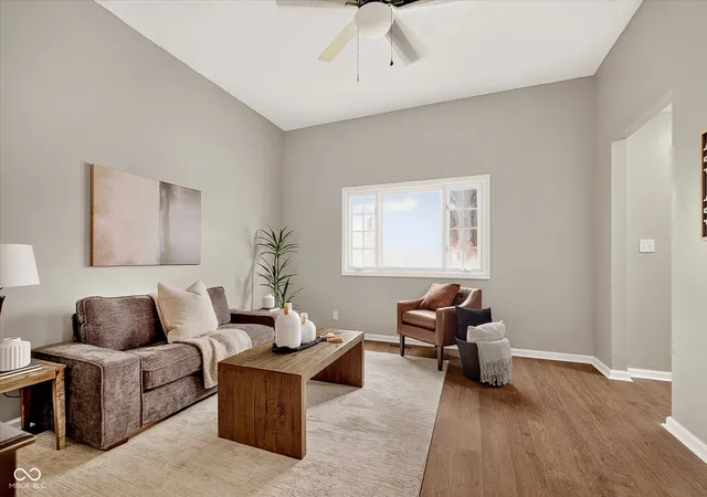 Photo 3 of Single family home for sale at 1127 Evans Ave, Noblesville, IN 46060 | MLS# 22115687 | Listing updated on 2026-09-10