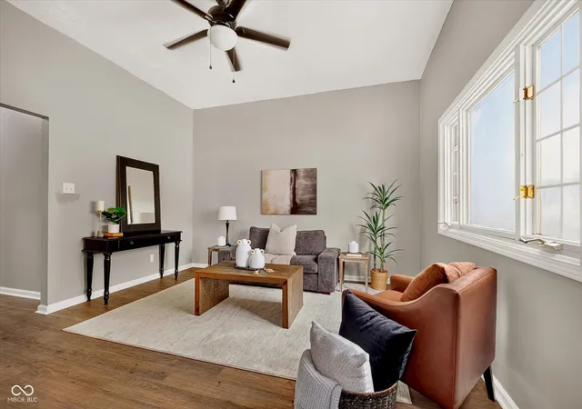 Photo 4 of Single family home for sale at 1127 Evans Ave, Noblesville, IN 46060 | MLS# 22115687 | Listing updated on 2026-09-10