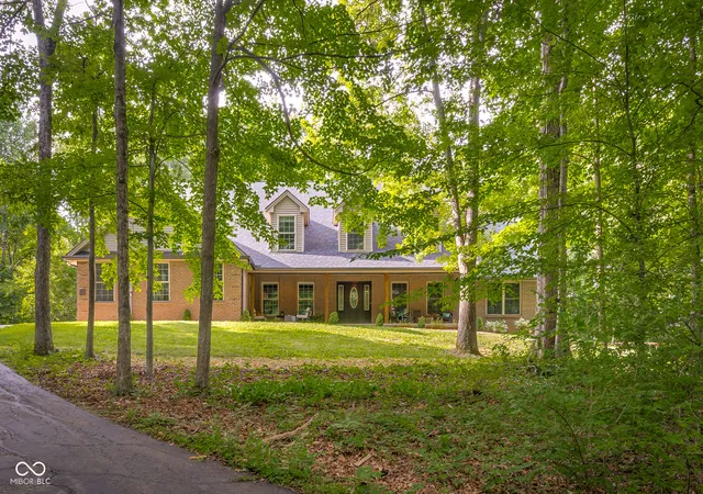 Photo 2 of Single family home for sale at 2240 N 700 West, Columbus, IN 47201 | MLS# 22115740 | Listing updated on 2026-09-14
