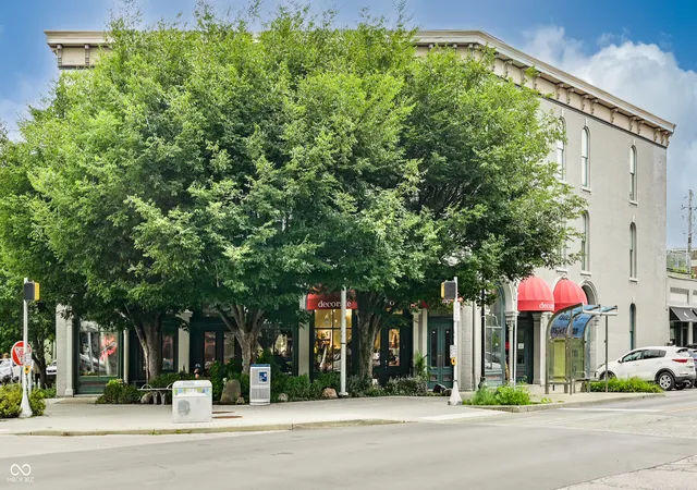 Photo 1 of Condo for sale at 706 Massachusetts Ave #202, Indianapolis, IN 46204 | MLS# 22115758 | Listing updated on 2026-09-15